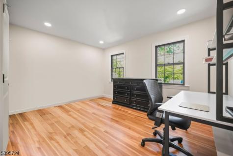 34 Brookside Circle Marlboro NJ 07746
