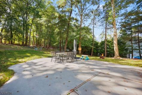 34 Brookside Circle Marlboro NJ 07746
