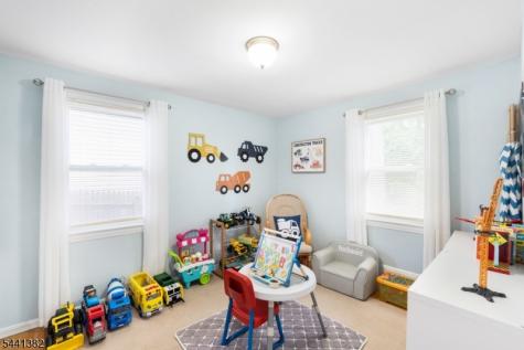 19 Glenview Drive West Orange NJ 07052