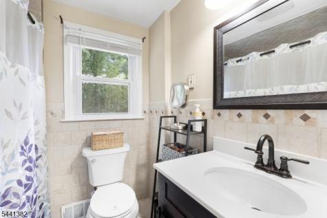 19 Glenview Drive West Orange NJ 07052