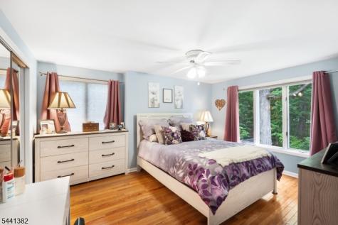 19 Glenview Drive West Orange NJ 07052