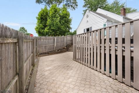 19 Glenview Drive West Orange NJ 07052