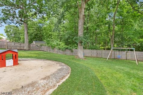 19 Glenview Drive West Orange NJ 07052