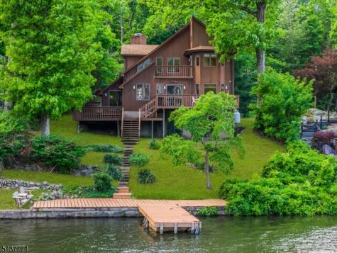 209 Squaw Trail Hopatcong NJ 07821