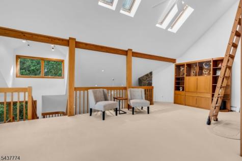 209 Squaw Trail Hopatcong NJ 07821
