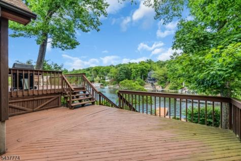 209 Squaw Trail Hopatcong NJ 07821