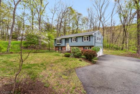 26 Tamarack Road Byram NJ 07821