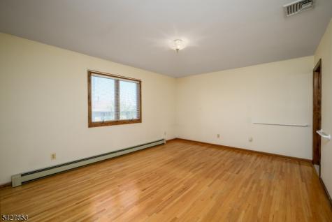 147 11TH Street Wood-ridge NJ 07075