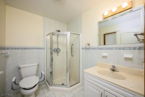 147 11TH Street Wood-ridge NJ 07075