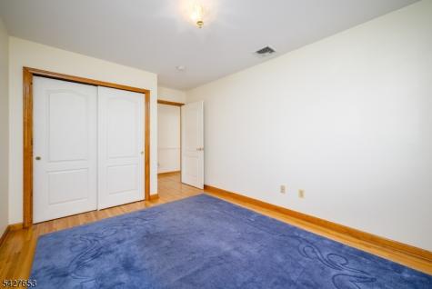 147 11TH Street Wood-ridge NJ 07075