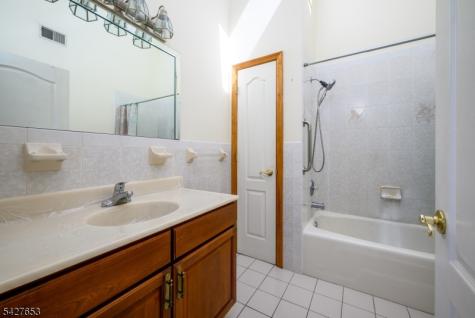147 11TH Street Wood-ridge NJ 07075