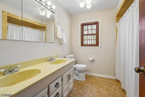 31 Branko Road Berkeley Heights NJ 07922