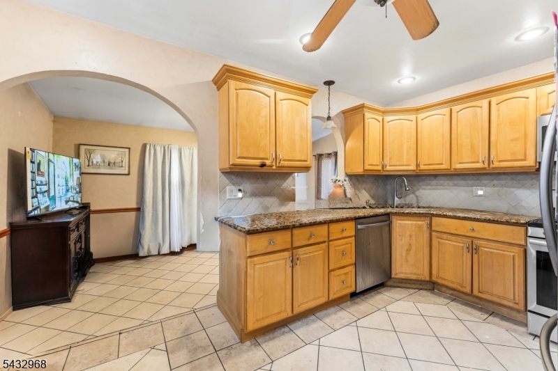 339 Oakwood Avenue Kenilworth NJ 07033