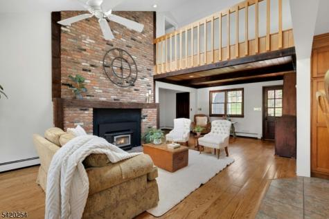 94 Brook Drive Watchung NJ 07069