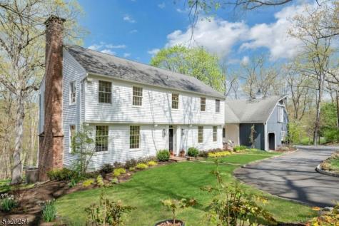 94 Brook Drive Watchung NJ 07069