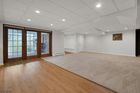 94 Brook Drive Watchung NJ 07069