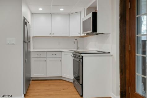 94 Brook Drive Watchung NJ 07069
