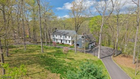 94 Brook Drive Watchung NJ 07069