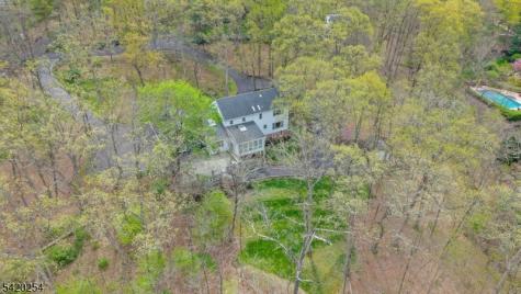 94 Brook Drive Watchung NJ 07069