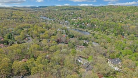 94 Brook Drive Watchung NJ 07069