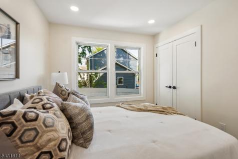 10 Rose Street Edison NJ 08817