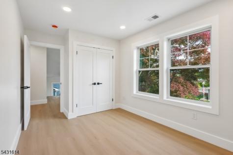 10 Rose Street Edison NJ 08817