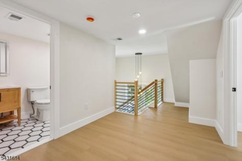 10 Rose Street Edison NJ 08817