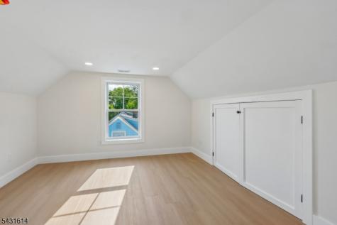 10 Rose Street Edison NJ 08817
