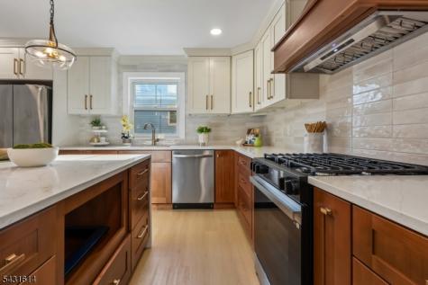 10 Rose Street Edison NJ 08817