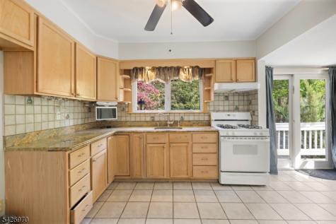 10 Old Stone Church Road Upper Saddle River NJ 07458