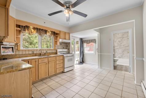 10 Old Stone Church Road Upper Saddle River NJ 07458