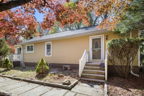 10 Old Stone Church Road Upper Saddle River NJ 07458