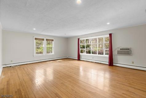 10 Old Stone Church Road Upper Saddle River NJ 07458