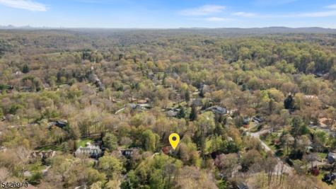 10 Old Stone Church Road Upper Saddle River NJ 07458
