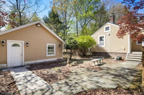 10 Old Stone Church Road Upper Saddle River NJ 07458