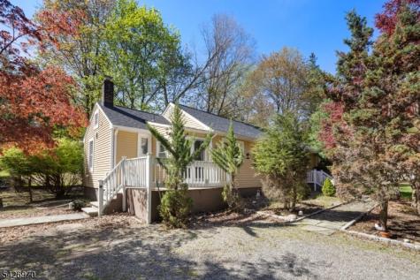 10 Old Stone Church Road Upper Saddle River NJ 07458