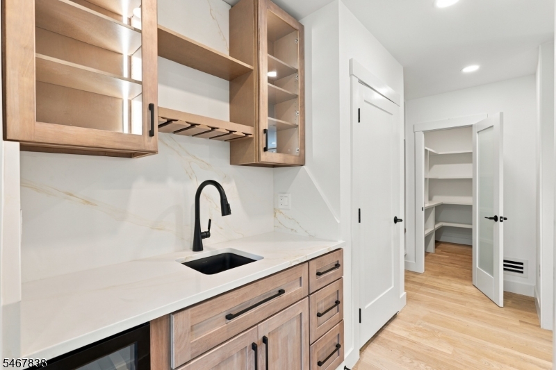 1620 Raritan Road Scotch Plains NJ 07076