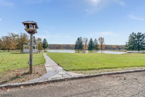 259 County Road 519 Kingwood NJ 08559