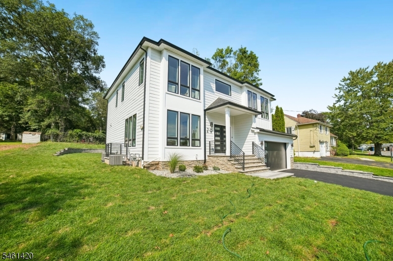29 Spier Drive Livingston NJ 07039