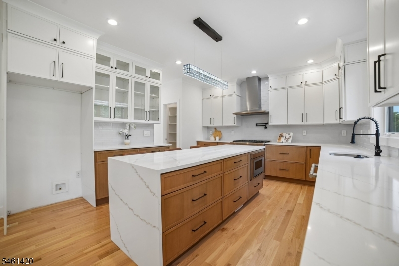 29 Spier Drive Livingston NJ 07039