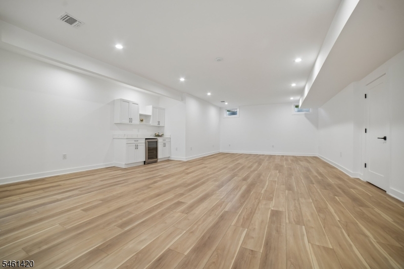 29 Spier Drive Livingston NJ 07039