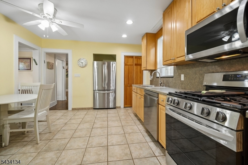 223 Keats Avenue Elizabeth NJ 07208