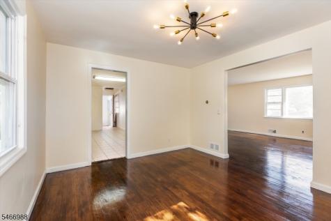 246 Grove Street Montclair NJ 07042