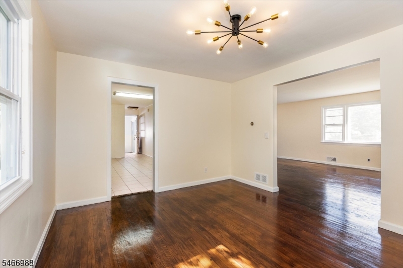 246 Grove Street Montclair NJ 07042