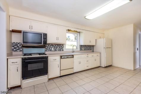 246 Grove Street Montclair NJ 07042