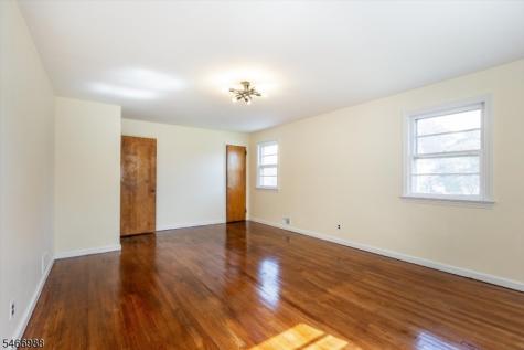 246 Grove Street Montclair NJ 07042
