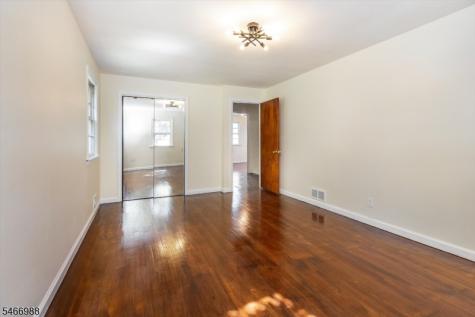 246 Grove Street Montclair NJ 07042