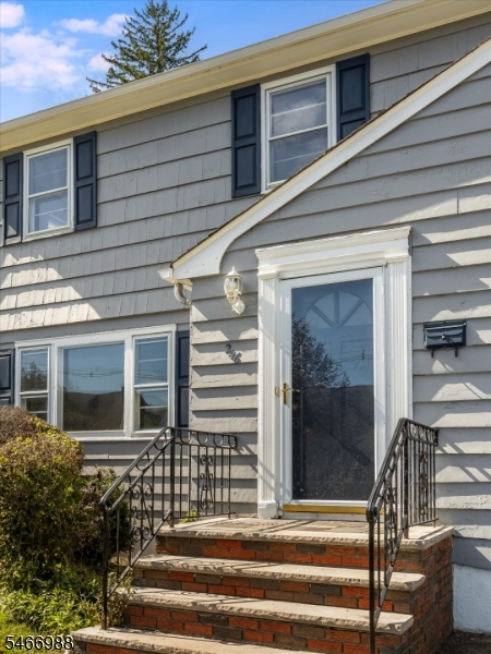 246 Grove Street Montclair NJ 07042