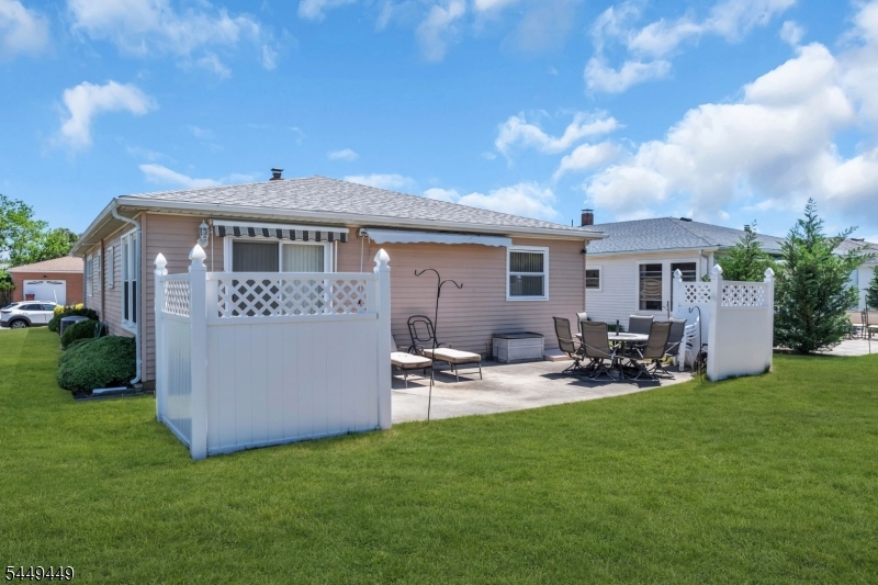 15 Capri Court Berkeley NJ 08757