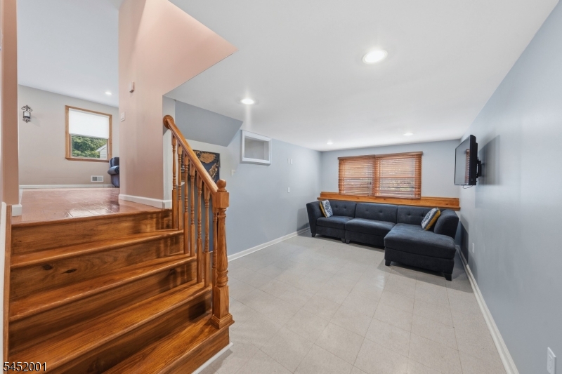 2416 Hulick Place Rahway NJ 07065